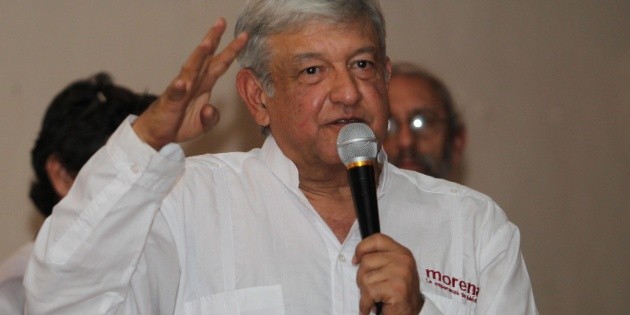 L&oacute;pez Obrador llama a INE "alcahuete" y a consejeros "c&iacute;nicos"