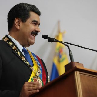 Maduro llama a Macri "rata de cañería" y "padrino de la derecha venezolana"