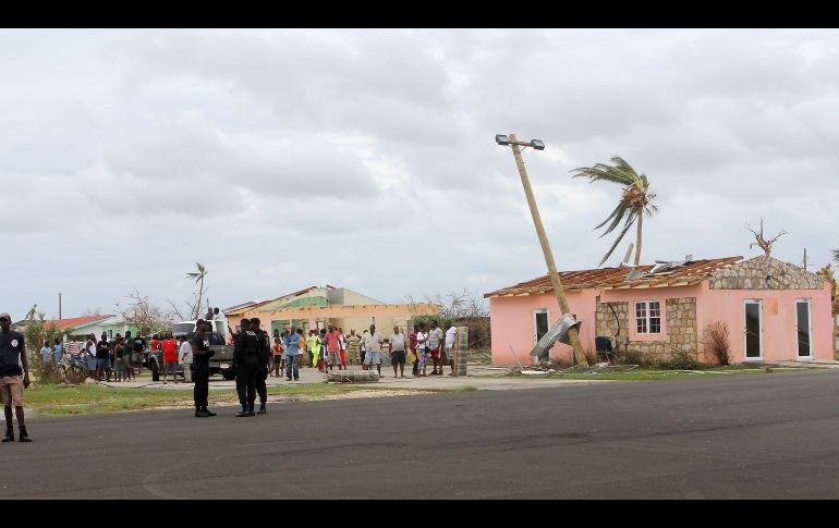 CODRINGTON, ANTIGUA Y BARBUDA (07/SEP/2017).- Aproximadamente 60% de los cerca de mil 400 habitantes de esta isla perdieron sus viviendas por la tormenta. Además se reportó la muerte de un niño de 2 años. AFP/Antigua & Barbuda Broadcasting Services