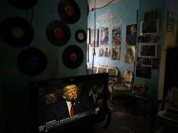 Trump habló desde un teatro en la Pequeña Habana de Miami. AP / R. Espinosa