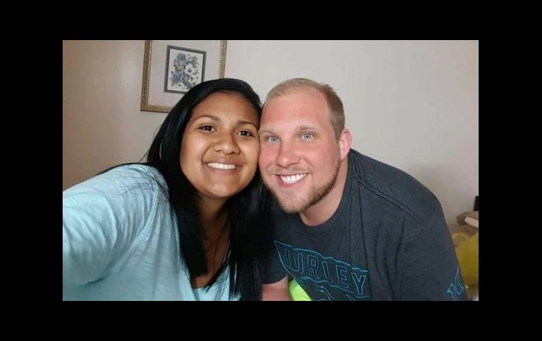 El hombre fue arrestado dos semanas después de contraer matrimonio con una mujer originaria de Venezuela.  ESPECIAL/ Familia Holt