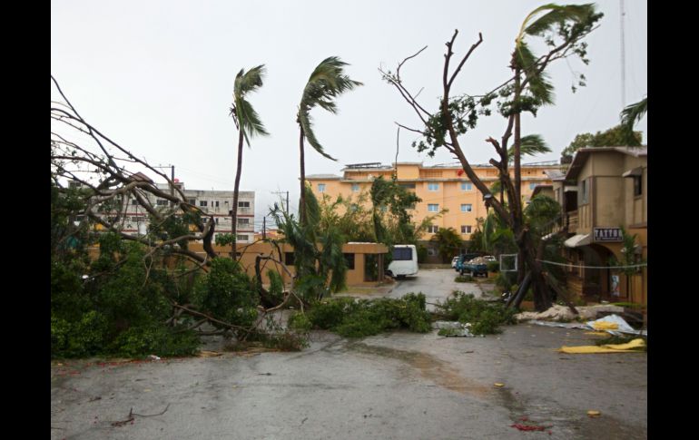 PUNTA CANA, REPÚBLICA DOMINICANA (21/SEP/2017).- El ojo del huracán se aproximó esta madrugada a este país, a unos 100 kilómetros al noreste de Punta Cana.  AFP/E. Santelices