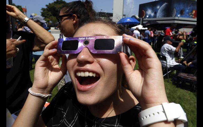 BAYAMÓN, PUERTO RICO (21/AGO/2017).- Aquí el Sol se cubrió en cerca del 80%. Desde el Parque de las Ciencias, donde estaban telescopios de la Sociedad Astronómica. EFE/T. Llorca