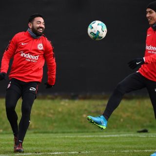 Marco Fabián vuelve a entrenar con el Eintracht Frankfurt