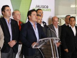 En conferencia de prensa, Sandoval Díaz indica que los alcaldes metropolitanos pueden subsidiar si así lo desean. EL INFORMADOR /