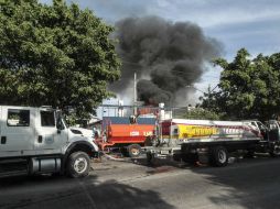 La columna de humo es visible desde diferentes puntos de la metrópoli. EL INFORMADOR / F. Atilano