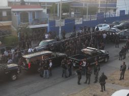 Oficiales de Guadalajara se resistieron al desarme por lo que se ordenó la movilización de más unidades de la Fiscalía. ESPECIAL / ARCHIVO