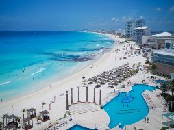 El destino favorito para los visitantes extranjeros es Cancún, Quintana Roo, por sus atractivas playas caribeñas y zonas arqueológicas, que atrajeron a 6.2 millones de turistas. NTX / ARCHIVO