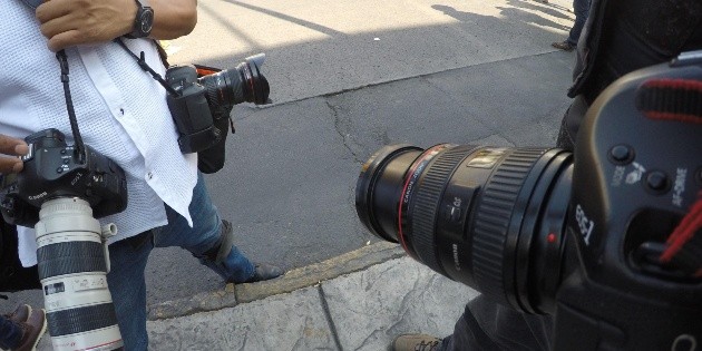 Investigan presunta agresi&oacute;n de polic&iacute;as a periodista en CDMX