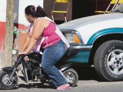 Especialistas señalan que cada vez hay más personas con obesidad que no se atienden, lo ven como algo normal y siguen con descuido en sus hábitos alimenticios. EL INFORMADOR/ARCHIVO