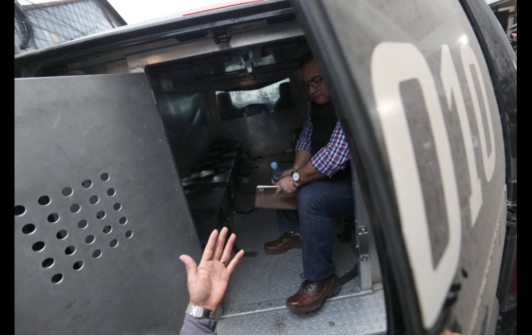 CIUDAD DE GUATEMALA, GUATEMALA (19/ABR/2017).- Duarte acudió al tribunal para una vista judicial con miras a su extradición. Fue trasladado desde una prisión militar hasta las instalaciones de los tribunales en esta capital. EFE/E. Biba