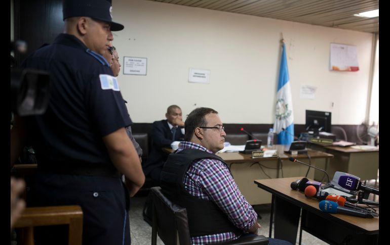 CIUDAD DE GUATEMALA, GUATEMALA (19/ABR/2017).- En la presentación ante el tribunal, Duarte rechazó aceptar o rechazar la extradición a su país hasta que no revise la solicitud formal de las autoridades mexicanas. AP/L. Soto