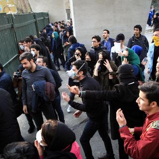 Mueren otras dos personas durante protestas en Irán