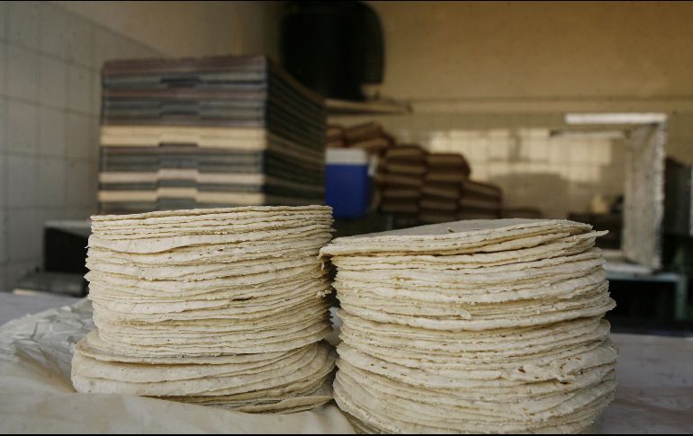 La variación en el incremento de 1.5 a 3.00 pesos del kilogramo de tortilla dependerá de cada región del país. EL INFORMADOR/ARCHIVO