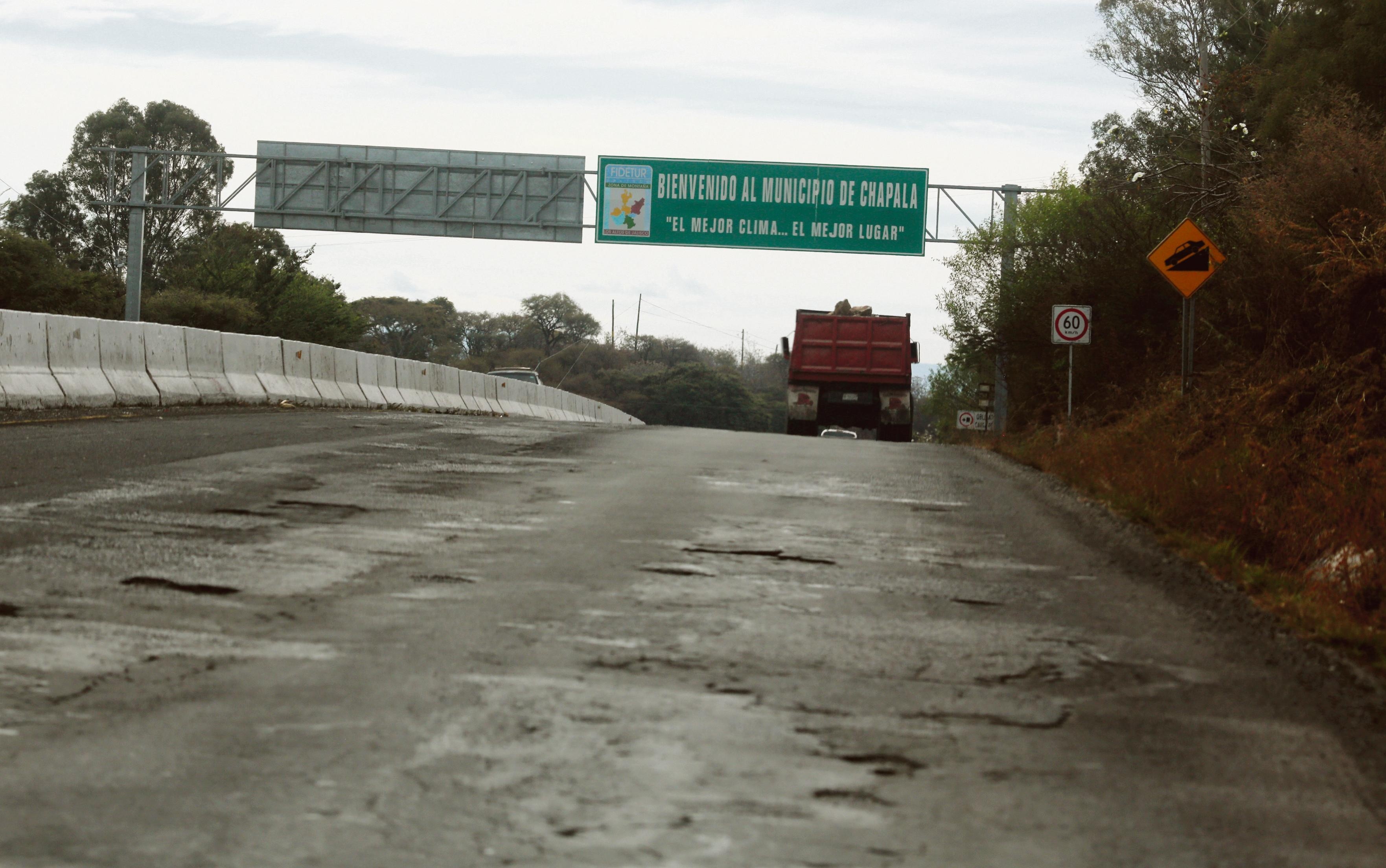 La SIOP invertirá 40 millones para reparar la Carretera a Chapala El
