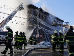 Señalan que los heridos, nueve de ellos menores, presentan lesiones que no ponen en riesgo su vida; ya fueron trasladados a un hospital para su valoración. AP / S. Wenig