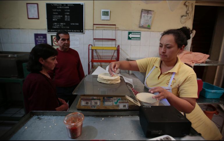 La Secretaría de Economía ha señalado que no hay razones para incrementar el precio de la tortilla. EL INFORMADOR/F. Atilano
