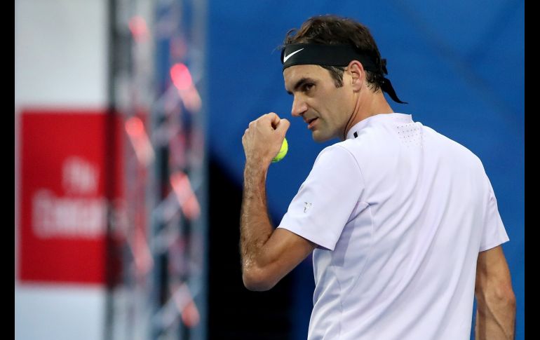 Roger Federer, quien permanece invicto en la presente edición del certamen, doblegó al estadounidense Jack Sock, por 7-6 (5) y 7-5. EFE / R. Wainwright