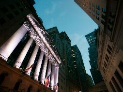 Gran parte de los sectores cerraron al alza,  contrario al de servicios públicos que cayó un 0.16 por ciento. AP/ ARCHIVO