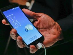 Los empleados realizarán sus funciones en celulares oficiales; la medida entrará en vigor la próxima semana. AP / ARCHIVO