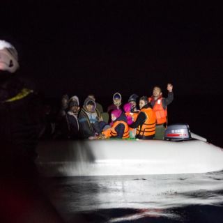 Al menos 25 muertos por naufragio migrante en costas libias
