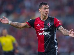 ''El primer tiempo tuvimos el balón, pero no supimos distribuirlo, se metieron atrás y por eso detuvimos demasiado la pelota, esto recién empieza y queda mucho por delante'', dice el argentino. MEXSPORT / ARCHIVO