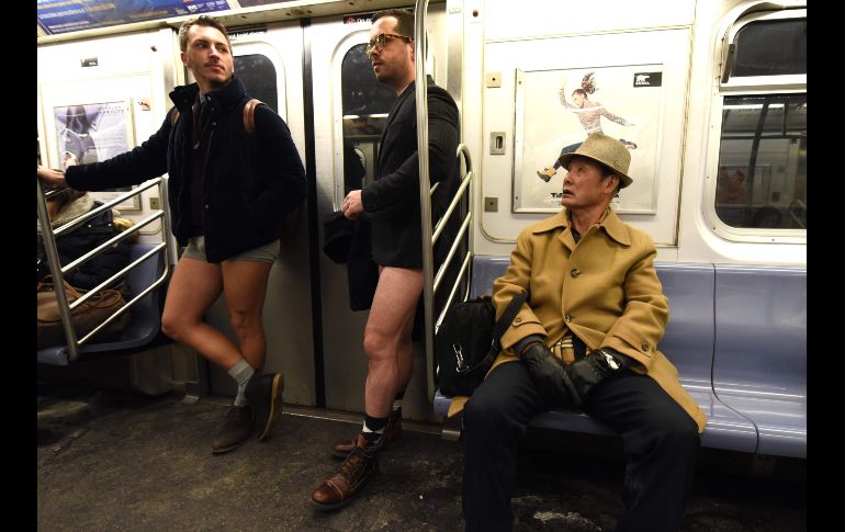 Pasajeros en el metro neoyorquino.