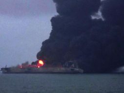 La televisión oficial CCTV distribuyó este lunes unas imágenes en las que se ve la gran magnitud del fuego ocasionado tras el accidente. AFP/CCTV