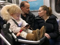 El enfoque es que se ponga atención a la preocupación de la alza por los efectos de los dispositivos electrónicos y los medios sociales en los menores. AP/M. Lennihan