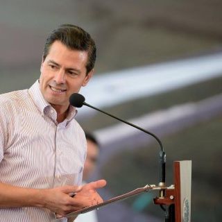 Peña Nieto recuerda su "malograda" participación en la FIL