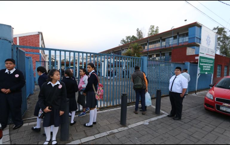 En un comunicado, la dependencia señaló que prácticamente 100 por ciento de los estudiantes del país de las escuelas dañadas por los sismos han regresado a clases. NTX / ARCHIVO