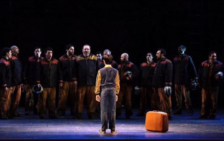 Billy Elliot. La puesta en escena cumple con los niveles más altos de calidad. TWITTER/@TeatroGalerias