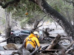 Los aludes se desencadenaron a mitad de la noche por las repentinas inundaciones en las empinadas y calcinadas Montañas de Santa Ynez. AP / D. Dreifuss