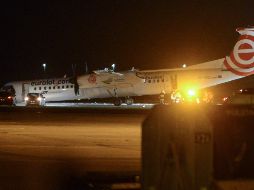 Los 59 pasajeros y cuatro tripulantes del aparato salieron sin necesidad de ayuda y estaban en condiciones. EFE / J. Kaminski