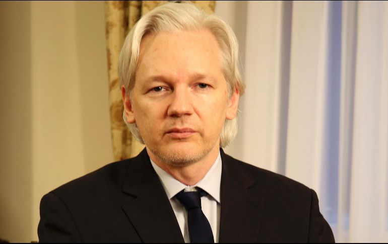Assange cree que si abandona la embajada de Ecuador en Londres podría ser detenido por las autoridades británicas y deportado a Estados Unidos. AP/ARCHIVO