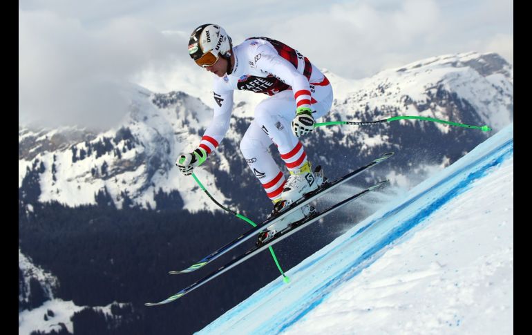 El austriaco Hannes Reichelt entrena en el marco de la Copa Mundial de esquí alpino en Wengen, Suiza. AP/A. Trovati