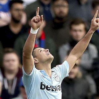 Haremos "vaquita" para traer a "Chicharito": Jair Pereira