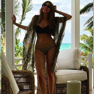 Sofía Vergara presume su figura en bikini