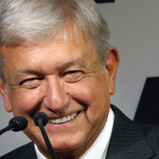 Yunes no tiene nivel para debatir y no quiero perder mi cartera: López Obrador