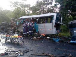 Al menos 12 de los heridos fueron reportados en condiciones graves; han sido trasladados a hospitales cercanos de la zona. EFE / SAMU