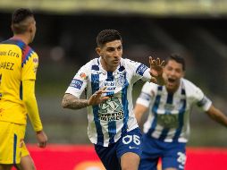 Con permiso. Guzmán celebra el tanto que significa el 2-2 para los Tuzos en el Estadio Azteca. MEXSPORT/J. Ramírez