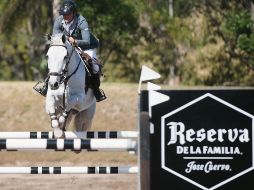Figura. A lomos de “Cornets Dreams”, Arturo Parada conquistó la prueba estelar del segundo día de actividades del Festival Hípica 2018. EL INFORMADOR/F. Atilano