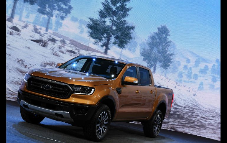 Ford reveló la camioneta de tamaño medio Ranger para el mercado norteamericano, un modelo que dejó de producir en 2011 pero que se ha visto forzada a revivir ante el éxito que están teniendo productos similares.