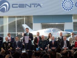 Enrique Peña Nieto durante la inauguración del Centro Nacional de Tecnologías Aeronáuticas donde también entregó los premios de Ciencia y Tecnología en Querétaro. TWITTER / @PresidenciaMX