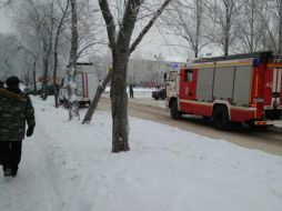 La mujer y uno de los alumnos, de 16 años, se encuentran en estado grave tras recibir heridas en el cuello. TWITTER