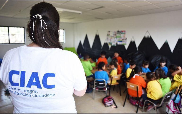 En los centros CIAC, jóvenes de las colonias Santa Cecilia, Miravalle y Oblatos comparten conocimientos con sus comunidades. ESPECIAL / Policía de Guadalajara