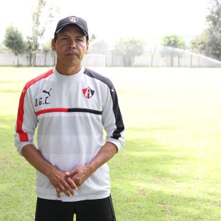 "Profe" Cruz deja de ser el director técnico de Atlas