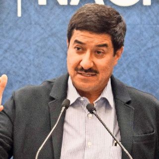 Exgobernadores del PAN respaldan a Javier Corral con carta