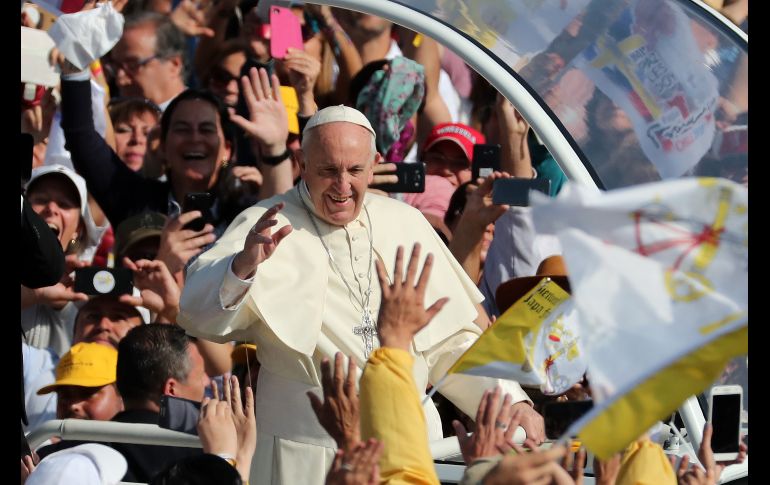 El papa Francisco se encuentra en Chile para realizar una visita de Estado de tres días durante la cual celebrará misas masivas en las ciudades de Santiago, Temuco e Iquique. EFE / M. Ruiz