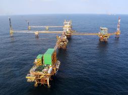 Este martes la mezcla mexicana cerró en 58.60 dólares. FACEBOOK/Pemex